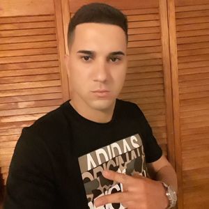 Meet your Posher, Luis andres